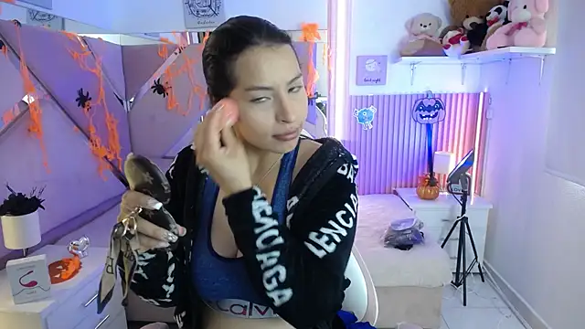 Mia garcia28 online show from October 2025 07:54:02 PM