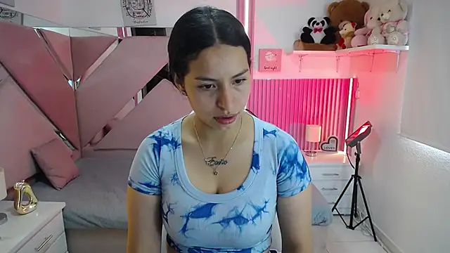 Mia garcia28 online show from June 2026 01:49:01 PM