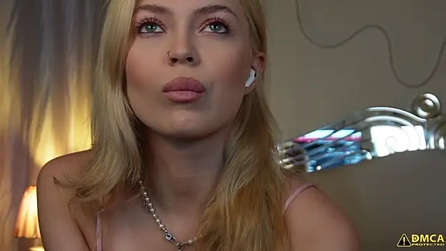 kellypeachcake online show from October 2025 05:30:01 AM