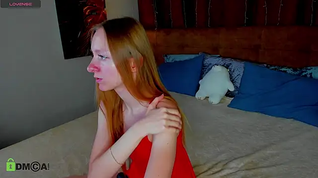 Mia E1fie online show from September 2025 08:47:02 AM