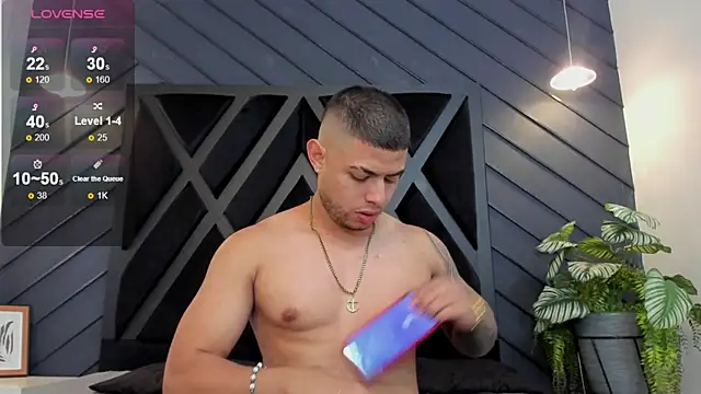 marco garciia  online show from October 2025 11:16:02 PM