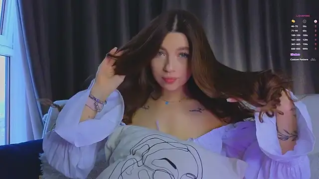 VirginiaHouston online show from November 2025 06:25:02 AM