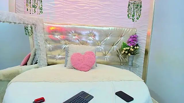 alanna blaze online show from October 2025 12:38:01 PM