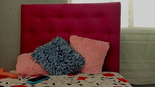 Veronica mellerr online show from October 2025 03:43:01 PM