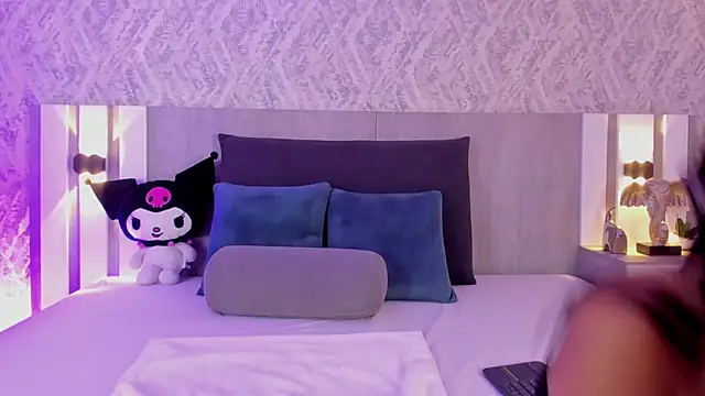 krystal foxx online show from November 2025 11:25:01 PM