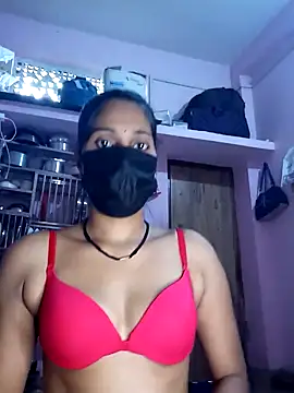 Snapshot of 3USHA chatting on September 2025 06:28:02 AM 3USHA online show from September 2025 06:28:02 AM