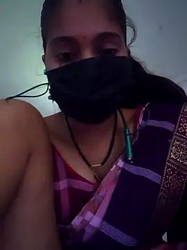 Snapshot of 3USHA chatting on October 2025 08:28:01 AM 3USHA online show from October 2025 08:28:01 AM