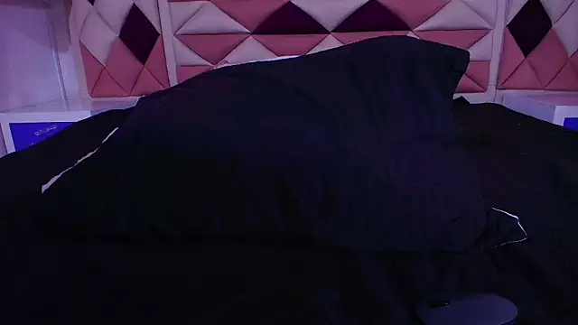 valecastro  online show from September 2025 07:17:02 PM