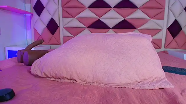 valecastro  online show from September 2025 07:18:02 PM