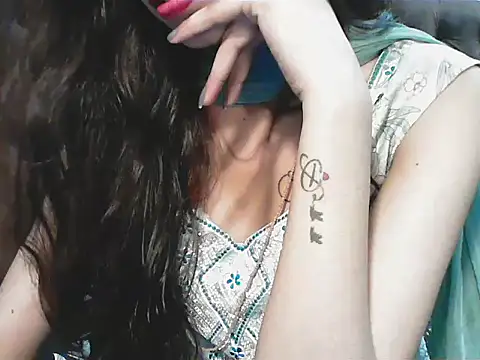 elize   online show from October 2025 03:48:01 AM