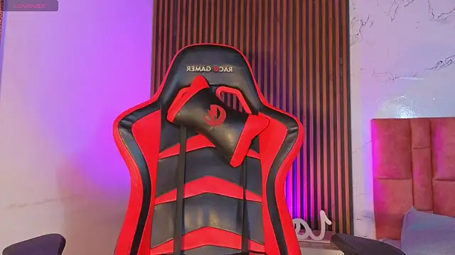 Snapshot of SpicyDemons chatting on October 2025 03:42:02 AM SpicyDemons online show from October 2025 03:42:02 AM