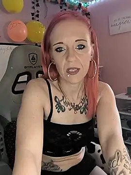 Purple2StayThnxx online show from September 2025 02:21:01 PM