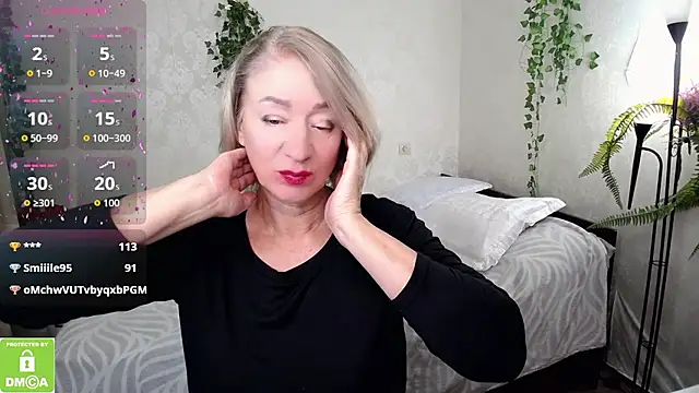 hunters woman online show from October 2025 02:22:02 AM