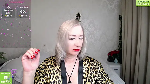 hunters woman online show from March 2026 05:24:02 PM