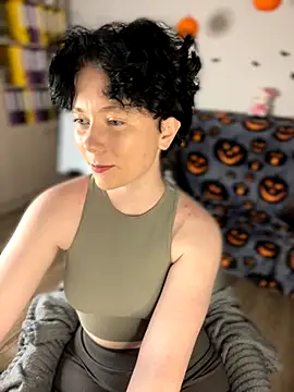 RinaShy online show from October 2025 05:11:02 AM