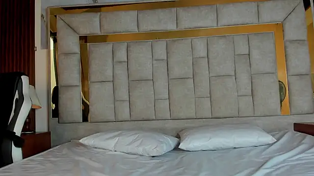 Dulce Pettit online show from October 2025 12:26:02 PM