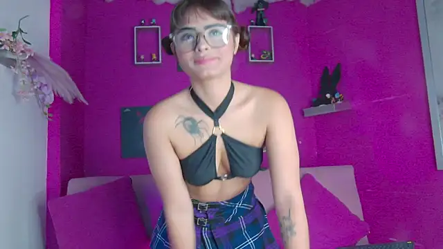 Agatha Lanee online show from September 2025 06:51:01 PM