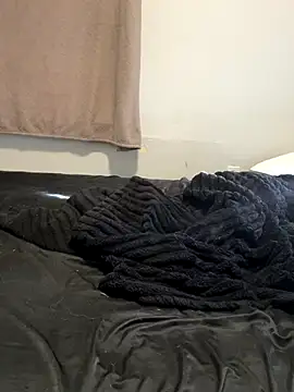 SeccySerena online show from November 2025 06:29:01 PM