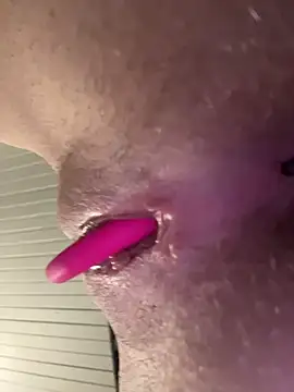 SeccySerena online show from April 2026 06:49:02 PM