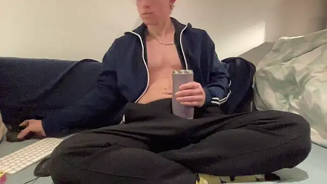 ee 000 online show from October 2025 05:30:01 PM