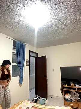 Sallem Pink online show from September 2025 11:43:02 AM