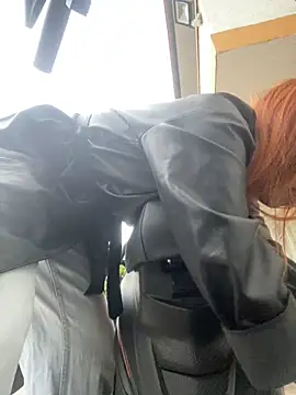 Sallem Pink online show from April 2026 11:13:01 AM