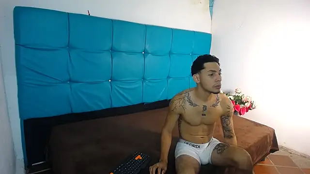 Bunny Petit online show from October 2025 09:44:01 AM