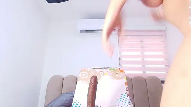 abbypratt online show from December 2025 07:53:02 PM