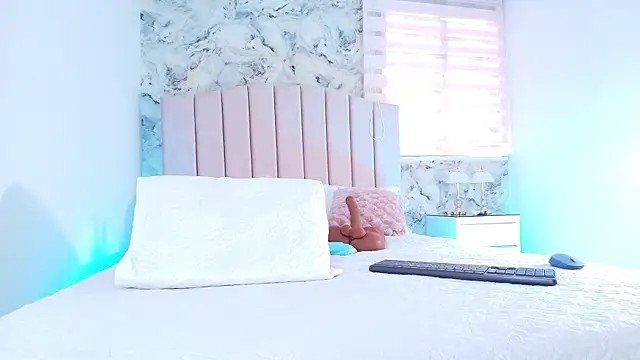 Snapshot of cataleya_ebony_ chatting on November 2025 07:15:01 PM cataleya ebony online show from November 2025 07:15:01 PM