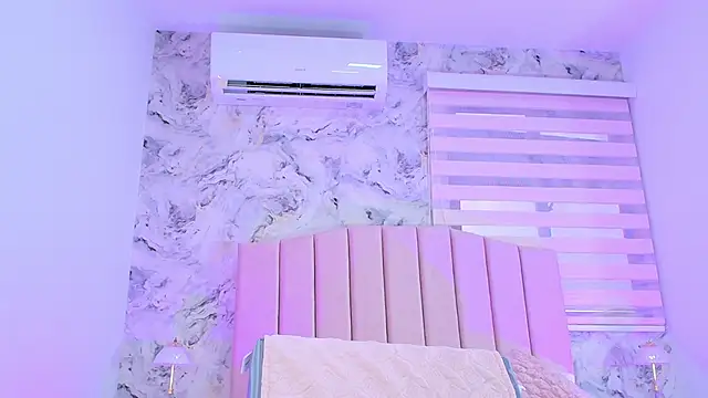 Snapshot of cataleya_ebony_ chatting on November 2025 07:13:01 PM cataleya ebony online show from November 2025 07:13:01 PM