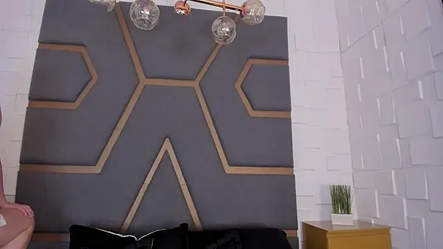 MeganHoffmaan online show from September 2025 11:33:02 AM