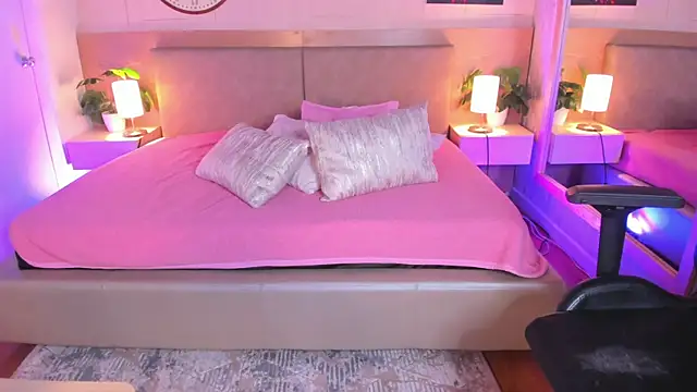 Meloddy Rose online show from September 2025 04:35:02 AM