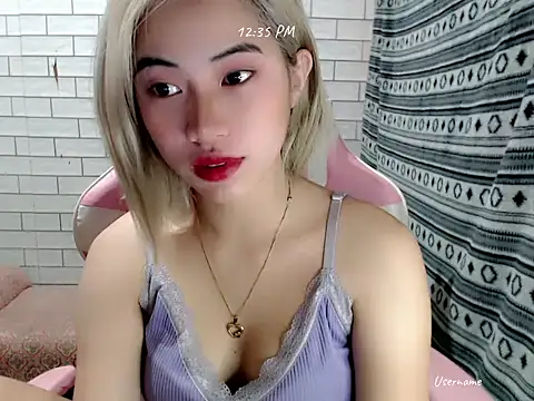 Rainea149 online show from November 2025 04:36:01 AM