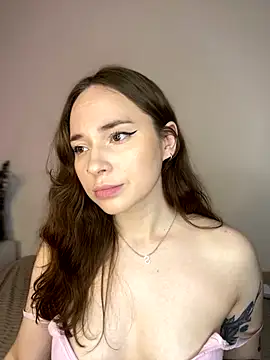 Snapshot of AlexaSpark_ chatting on September 2025 07:24:02 PM AlexaSpark online show from September 2025 07:24:02 PM