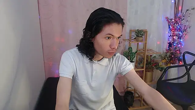 Snapshot of Xoxo_Smiles chatting on January 2026 08:07:01 PM Xoxo Smiles online show from January 2026 08:07:01 PM