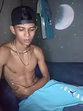 Snapshot of God_Eros_23cm chatting on October 2025 04:44:01 AM God Eros 23cm online show from October 2025 04:44:01 AM