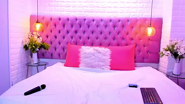 amber sparkle online show from September 2025 12:50:02 PM