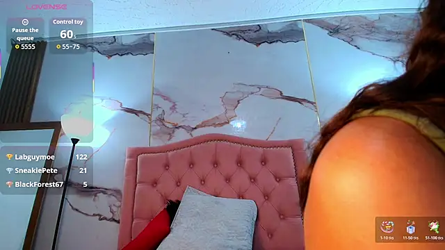 AlyaThompson online show from December 2025 04:10:01 AM