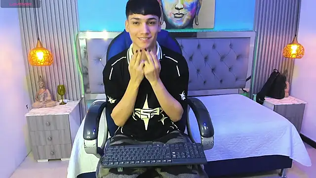 Snapshot of SamBlack_ chatting on July 2026 01:02:01 PM SamBlack online show from July 2026 01:02:01 PM