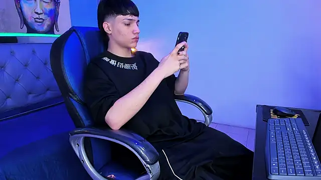 Snapshot of SamBlack_ chatting on July 2026 01:40:01 PM SamBlack online show from July 2026 01:40:01 PM