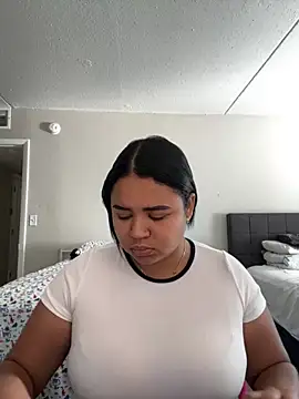 Curvyhot1315 online show from September 2025 06:45:01 PM