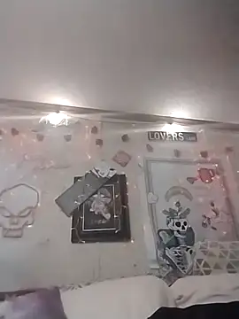 Snapshot of BonnienClyde5421 chatting on February 2026 07:21:01 PM BonnienClyde5421 online show from February 2026 07:21:01 PM