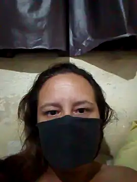 Lunna2025 online show from April 2026 11:09:02 PM