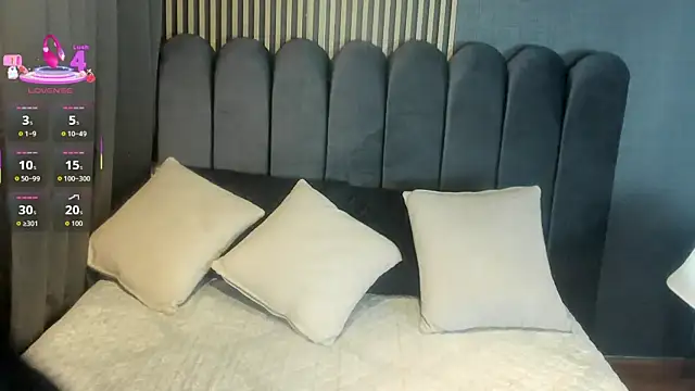 Gina 77 online show from September 2025 12:06:01 PM