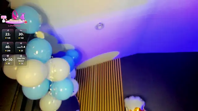 Gina 77 online show from October 2025 12:12:02 PM