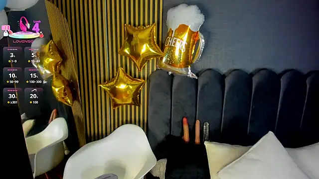 Gina 77 online show from October 2025 12:02:02 PM