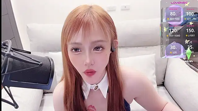 Yucheng  520 online show from October 2025 02:01:02 AM