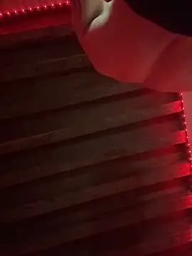 stripadlo online show from November 2025 04:14:02 PM