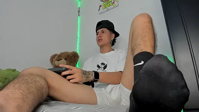 Mateo Escobar online show from December 2025 09:36:02 AM