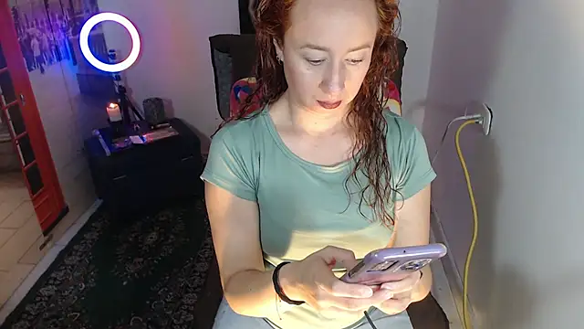 Snapshot of Milf_Valeria chatting on October 2025 02:34:01 PM Milf Valeria online show from October 2025 02:34:01 PM